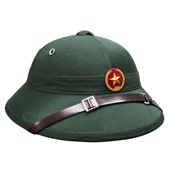 Vietcong Green Pith Helmet – Authentic Vietnam War Replica - Deutsche Optik