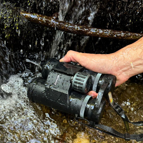 MINOX Binocular X-range 10x42 - Precision, Clarity, and Reliability - All in One - Deutsche Optik