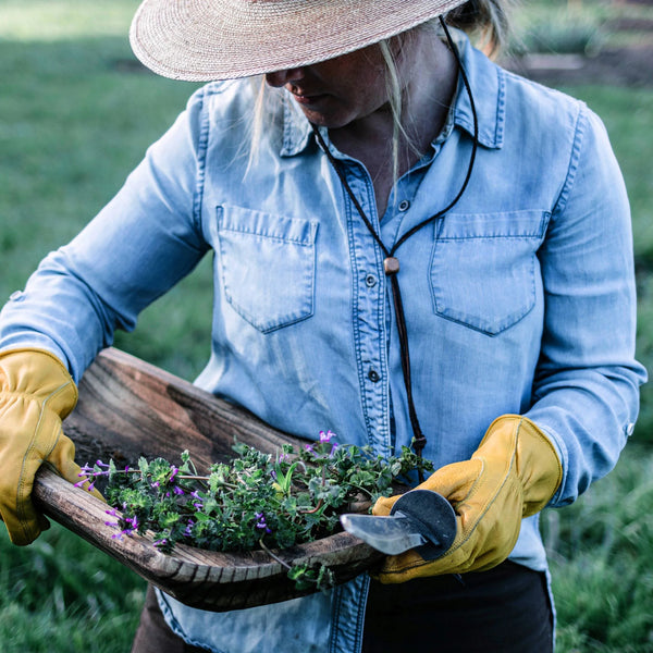 Ultimate Japanese Gardening Tool with Sheath – High-Carbon Steel Multi-Purpose Blade