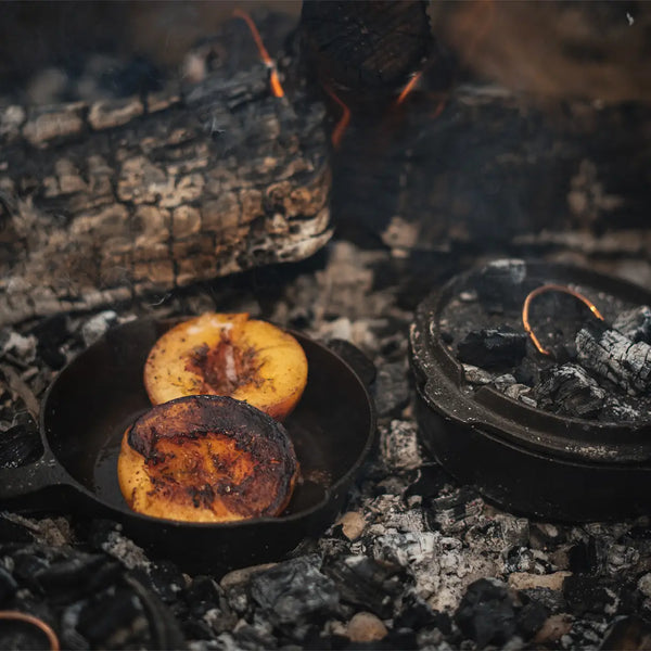All-in-One Cast Iron Skillet – Timeless Durability for Every Kitchen & Campfire - Deutsche Optik
