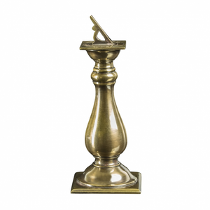 Sunny Hours – A Pocket Sundial for Timeless Exploration - Deutsche Optik