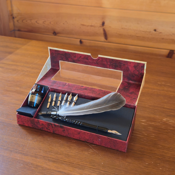 Feather Pen Set – Timeless Writing with Quill & Ink