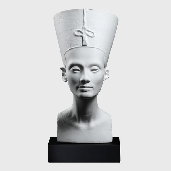 Queen Nefertiti Sculpture